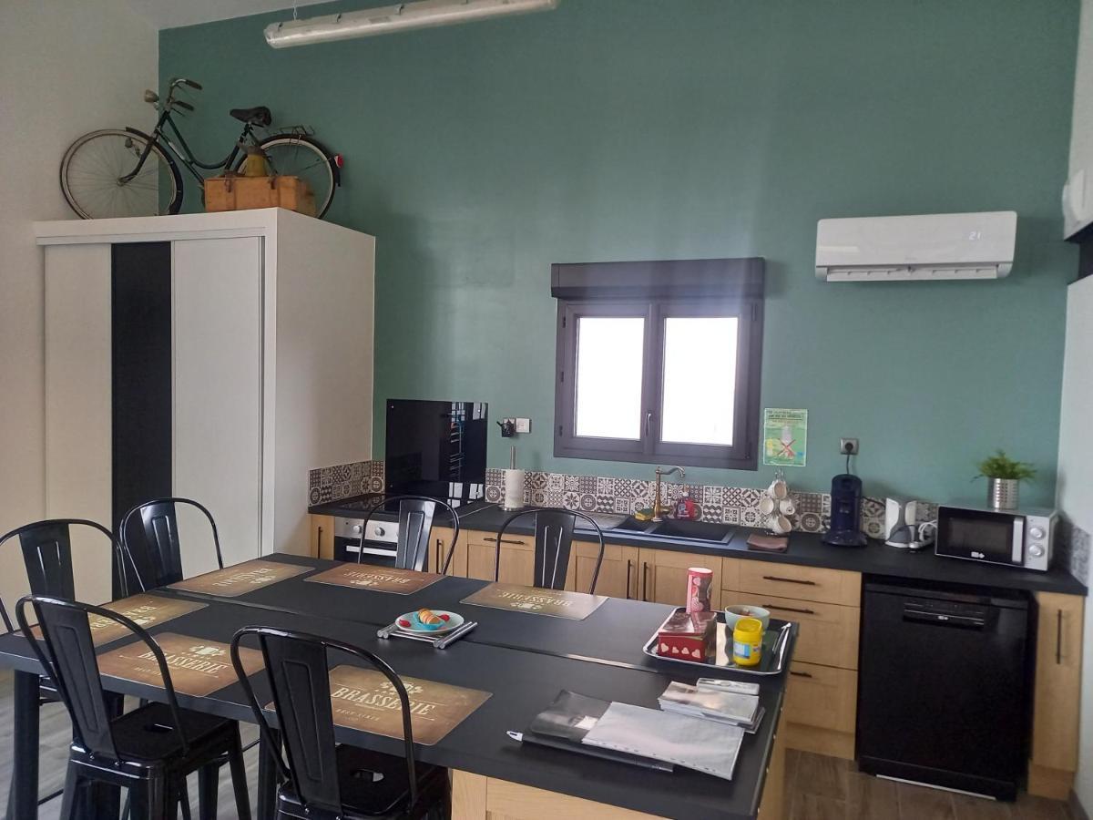 Вілла Cosy-Loft Industriel , Jacuzzi , Wifi , 6 Personnes Max Aigues-Vives  Екстер'єр фото
